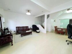 Lorong 104 Changi (D15), Terrace #458141451